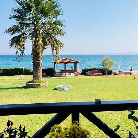 On The Beach Apartment Polychrono Dış mekan fotoğraf