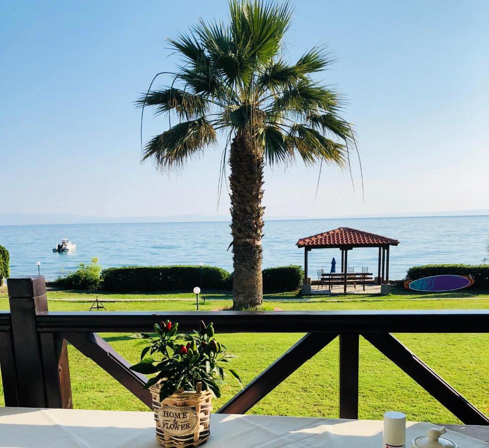 On The Beach Apartment Polychrono Dış mekan fotoğraf